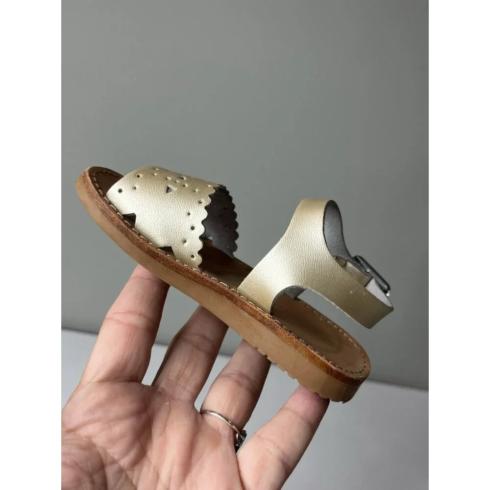 Freshly Picked Toddler Platinum Laguna Sandal Size‎ 5 With Box